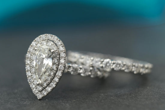 The Pear-Shaped Engagement Ring