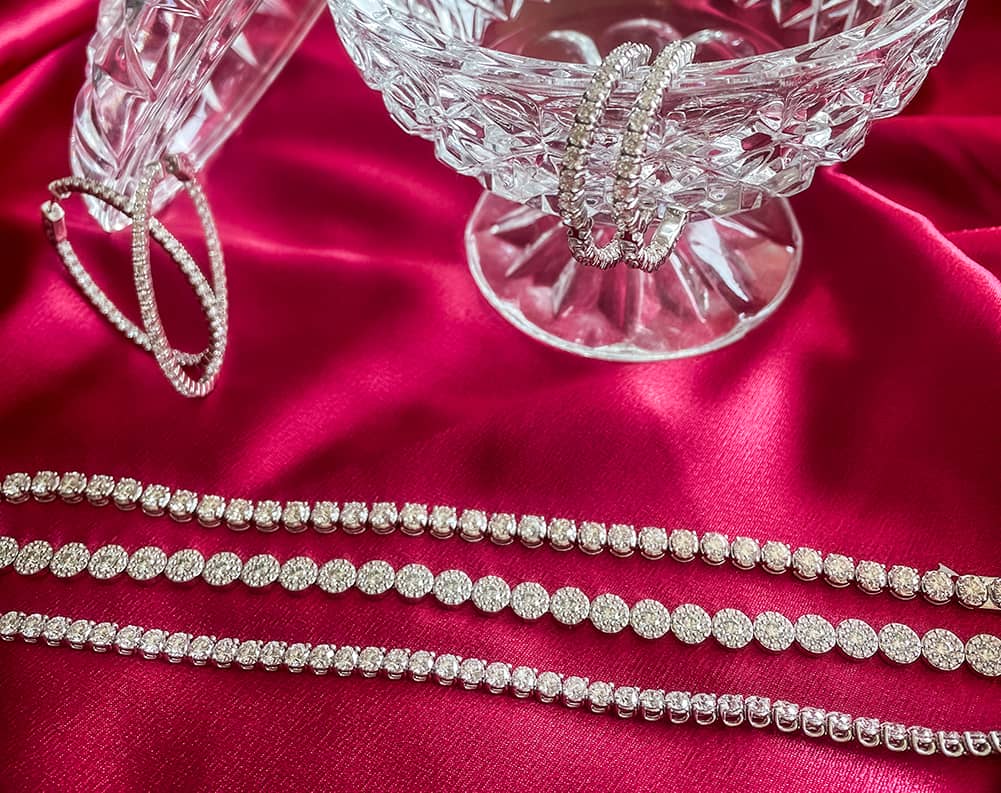 4 Diamond Essentials That Every Woman Should Own | Mountz Jewelers
