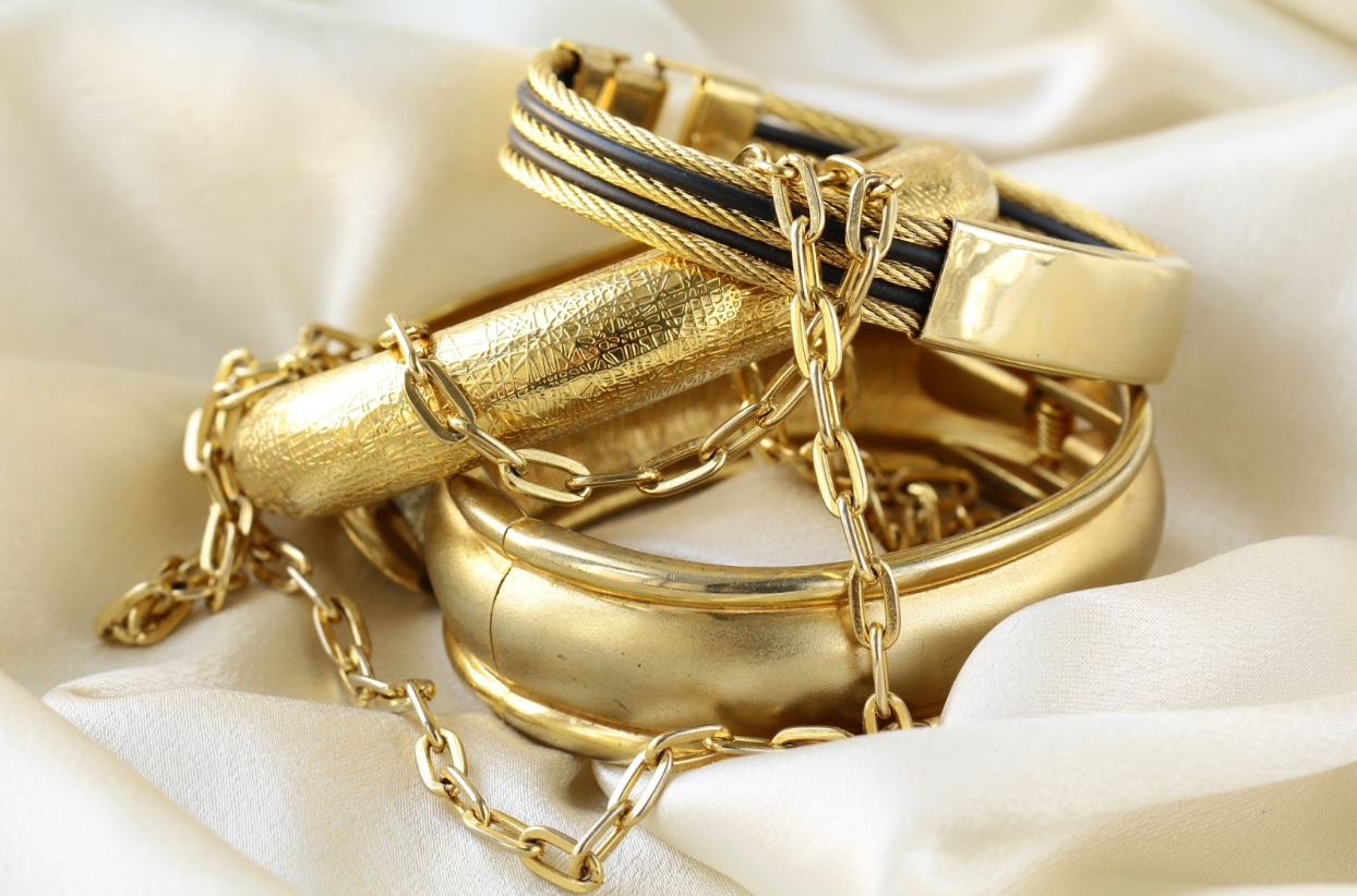 Shining Bright: Top Gold Jewelry Trends to Elevate Your Spring Style