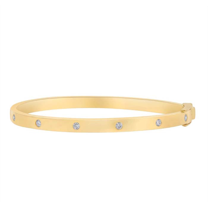 Mountz Collection 6-Diamond Oval Hinged Bangle in 14K Yellow Gold