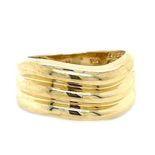 Estate Ribbed Ring in 14K Yellow Gold