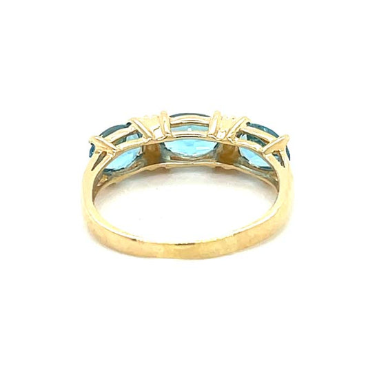 Estate Blue Topaz Ring in 14K Yellow Gold