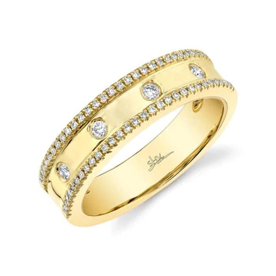 Shy Creation Diamond Flush Set and Pavé Ring in 14K Yellow Gold