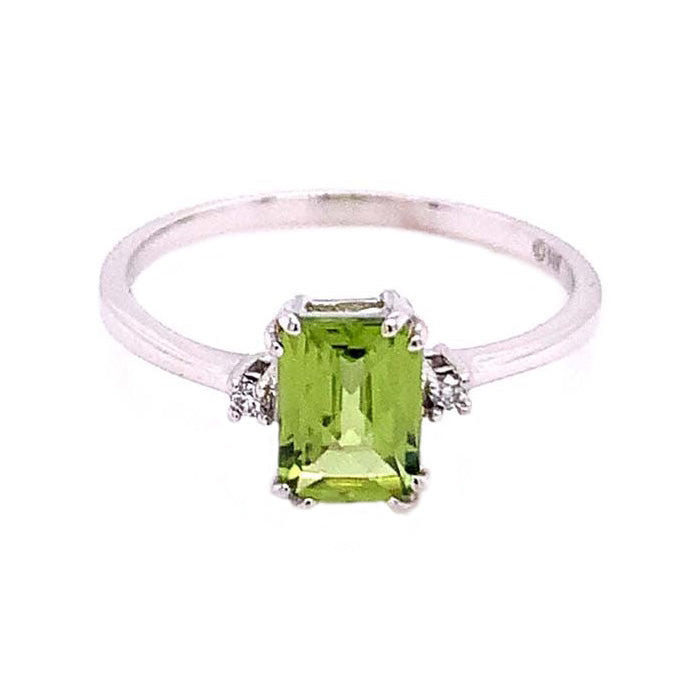 Mountz Collection Peridot and Diamond Ring in 14K Whtie Gold