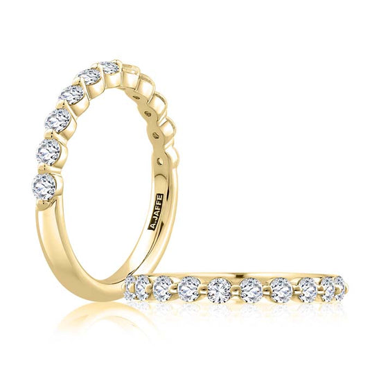 A. Jaffe Halfway Single Shared Prong Wedding Band in 14K Yellow Gold