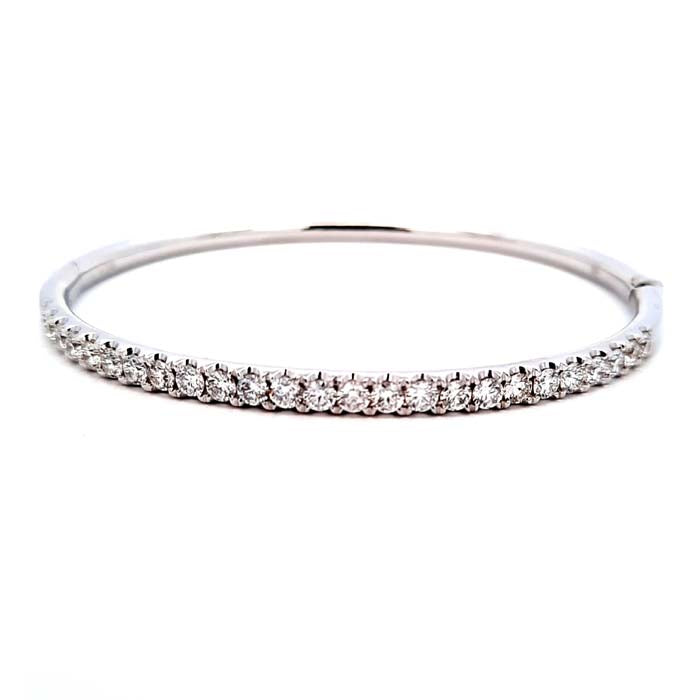 Mountz Collection 2.0CTW Oval Hinged Bangle Bracelet in 14K White Gold