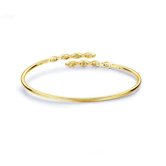 Load image into Gallery viewer, Hearts On Fire .50-.58CTW Aerial Marquis Flexi Bangle in 18K Yellow Gold

